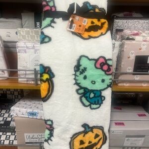 Hello Kitty Halloween Throw Blanket